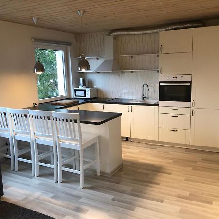 Modern Cozy 2 Bedroom Apartment Near City Center Pärnu Exterior foto
